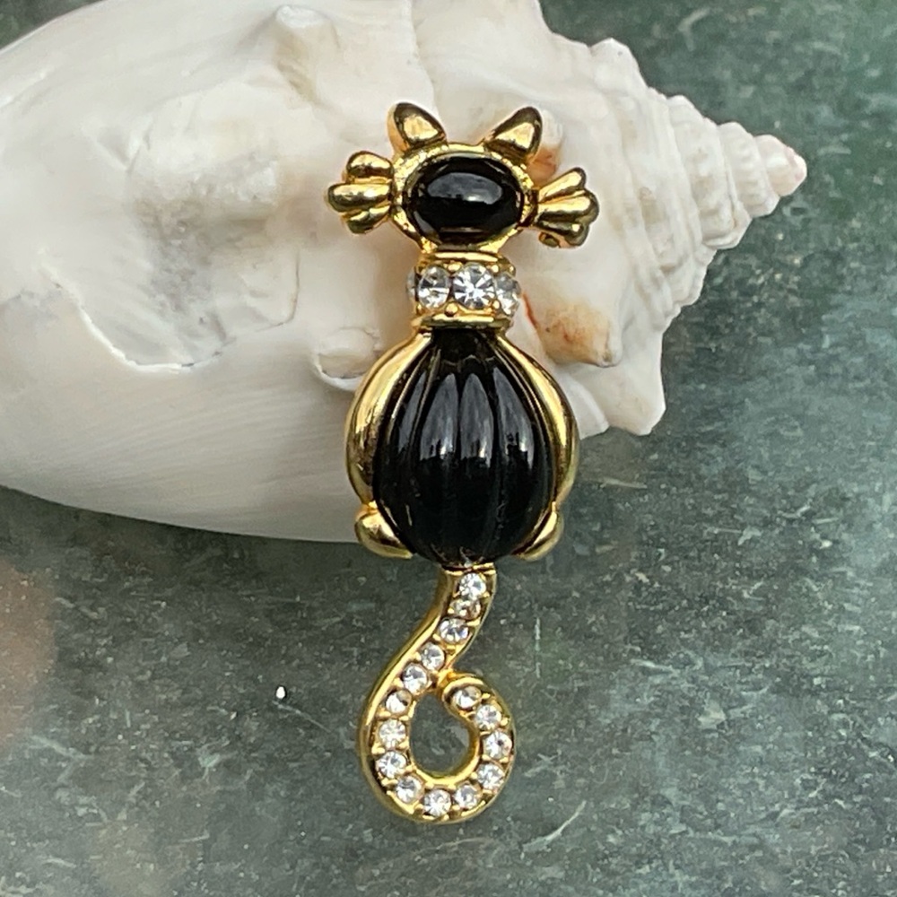 Vtg JESARA Kitty Cat Ribbed Black Jelly Belly Rhinestones Signed Brooch